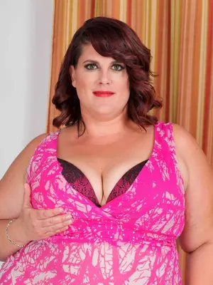 Erin Green - HALF-TIME BBW SHOW - 567x - January 08, 2024