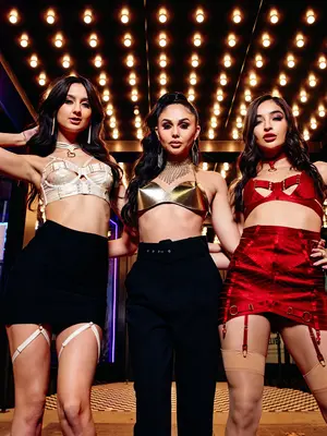 Ariana Marie, Emily Willis, Eliza Ibarra (Driver)