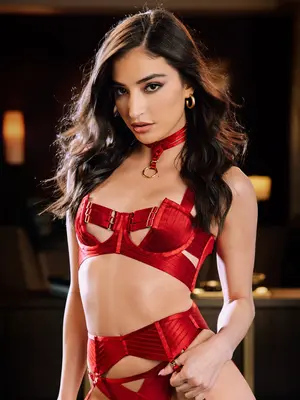 Ariana Marie, Emily Willis, Eliza Ibarra (Driver)
