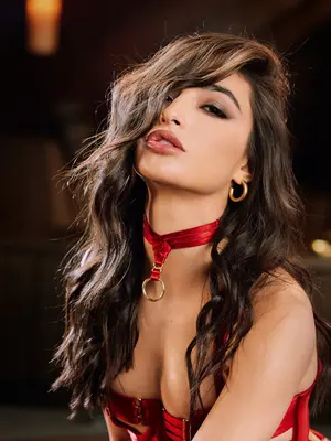 Ariana Marie, Emily Willis, Eliza Ibarra (Driver)