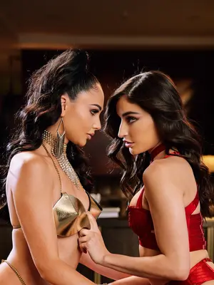 Ariana Marie, Emily Willis, Eliza Ibarra (Driver)