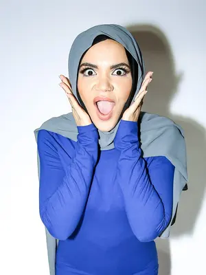 HijabHookup Naudi Nala - Handyman Helps Hijab Babe With Her First Time - 65x - (Oct 16, 2024)