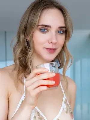 Oxana Chic - Hanging Out - 120 pictures - 6720px (27 Dec, 2024)