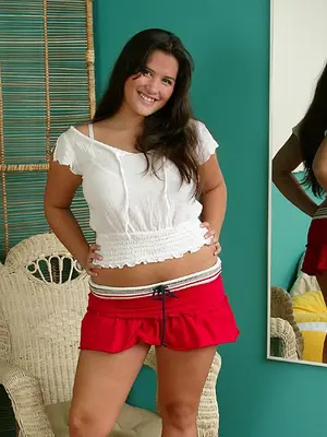 Alexia (ale055) Thick Women Vol 22 1024px 77x March 23, 2005