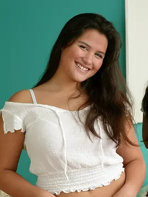 Alexia (ale055) Thick Women Vol 22 1024px 77x March 23, 2005