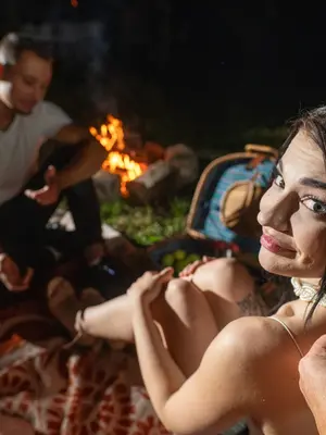 Hunt4K Chloe Heart - Picnic At Hanging Cock - 228x - 4090 x 2727px - August 30, 2024