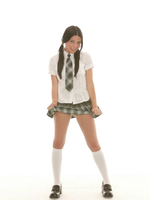 Rebeca Linares - Fresh Outta Highschool #02