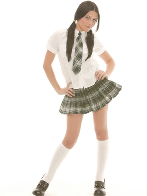 Rebeca Linares - Fresh Outta Highschool #02