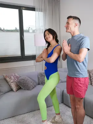Cuck4K Scarlett Alexis - Move Ya Hips - 180x - 4090 x 2727px - July 18, 2023