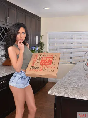 Naomi Woods [ADD] Jan 29, 2018 (VRtrailer)