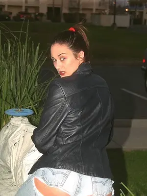 Adr004 11652 Adrianna